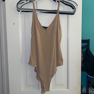 Forever 21 Tan Bodysuit Size: M